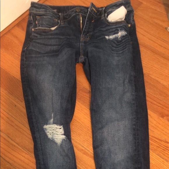 jeans with one hole
